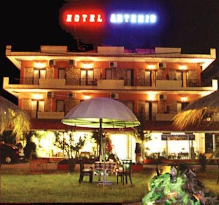 Artemis Aparthotel Paralía Екстериор снимка